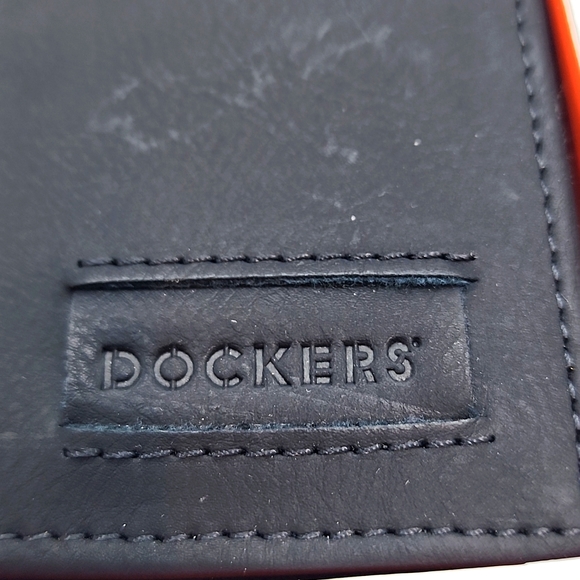 DOCKERS HANDCRAFTED MENS BLACK WALLET - Picture 3 of 10